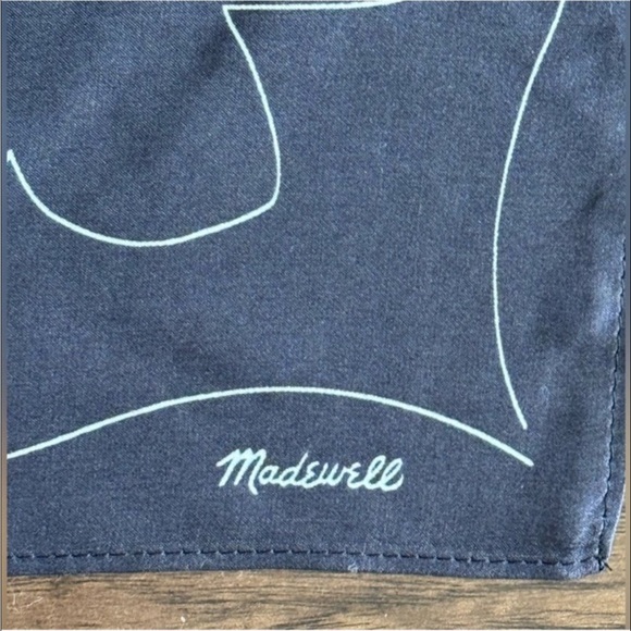 Madewell silk oversized bandana size 33” square - Picture 8 of 10